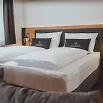 شاليه Chalaalets لا ان دير تيا