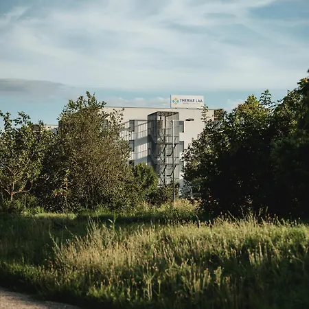 בקתה Chalaalets *